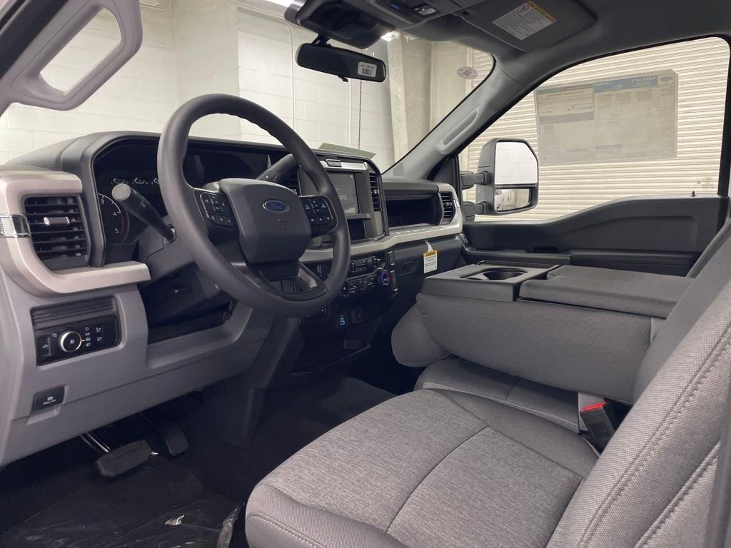 new 2025 Ford F-250 car, priced at $65,950