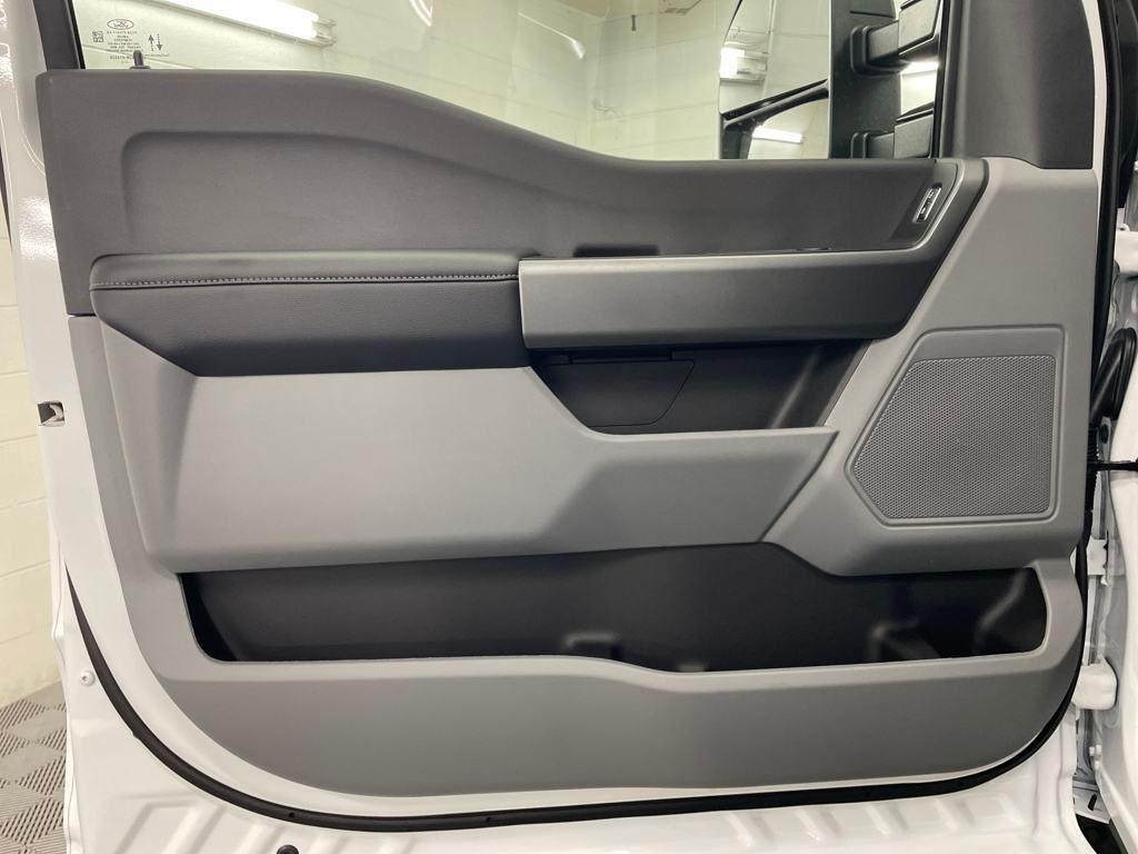 new 2025 Ford F-250 car, priced at $65,950