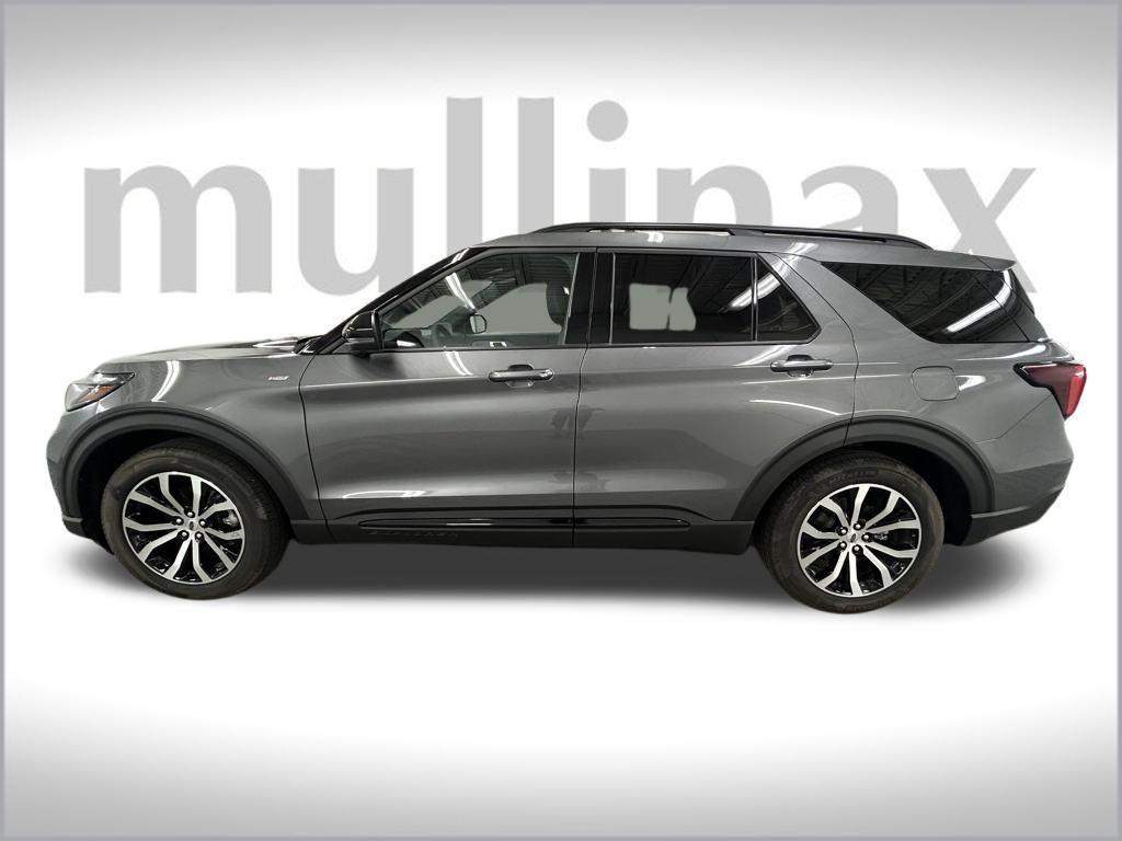 new 2025 Ford Explorer car, priced at $43,008