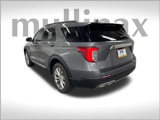 new 2024 Ford Explorer car, priced at $45,667