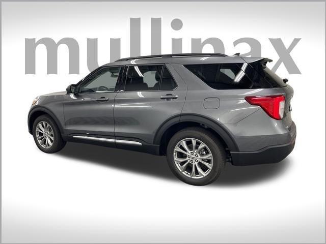 new 2024 Ford Explorer car, priced at $45,667