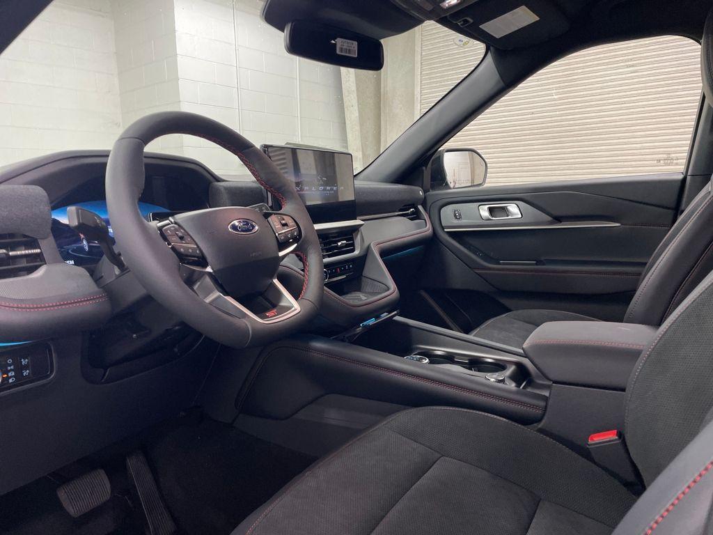 new 2025 Ford Explorer car, priced at $55,426