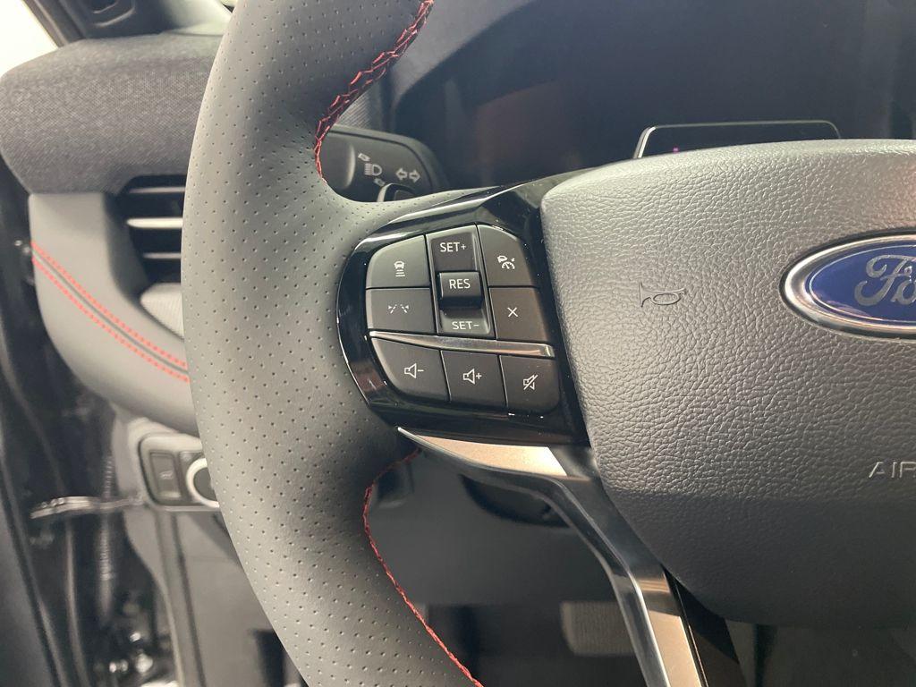 new 2025 Ford Explorer car, priced at $55,426