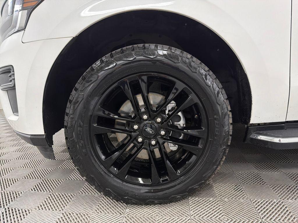 used 2022 Ford Expedition Max car, priced at $28,350