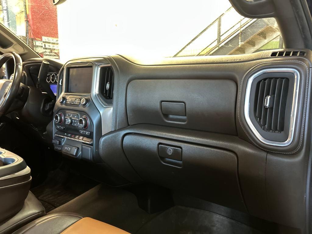 used 2022 Chevrolet Silverado 2500 car, priced at $40,990