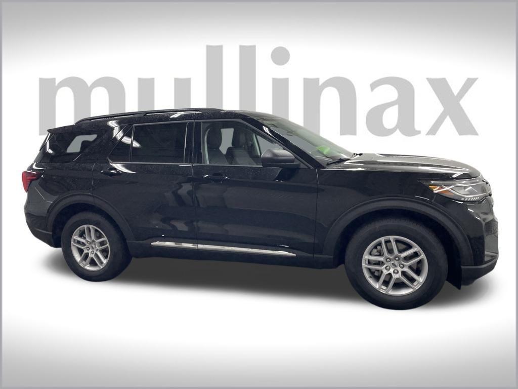 new 2025 Ford Explorer car, priced at $39,370
