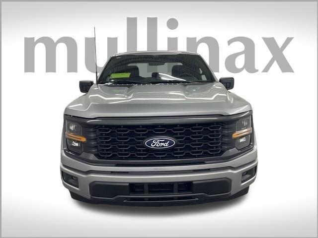 new 2024 Ford F-150 car, priced at $41,424