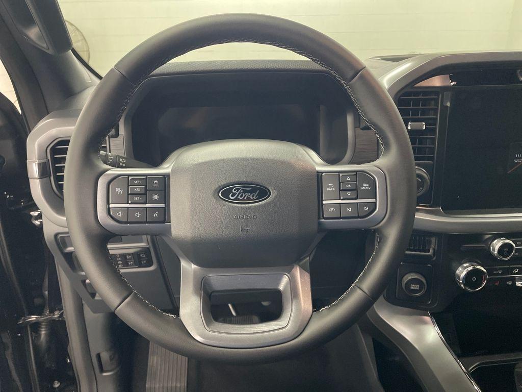 new 2025 Ford F-150 car, priced at $51,915