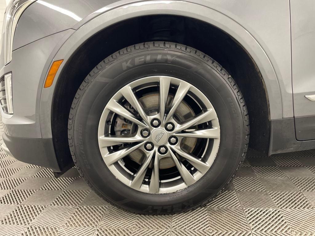 used 2021 Cadillac XT5 car, priced at $31,500