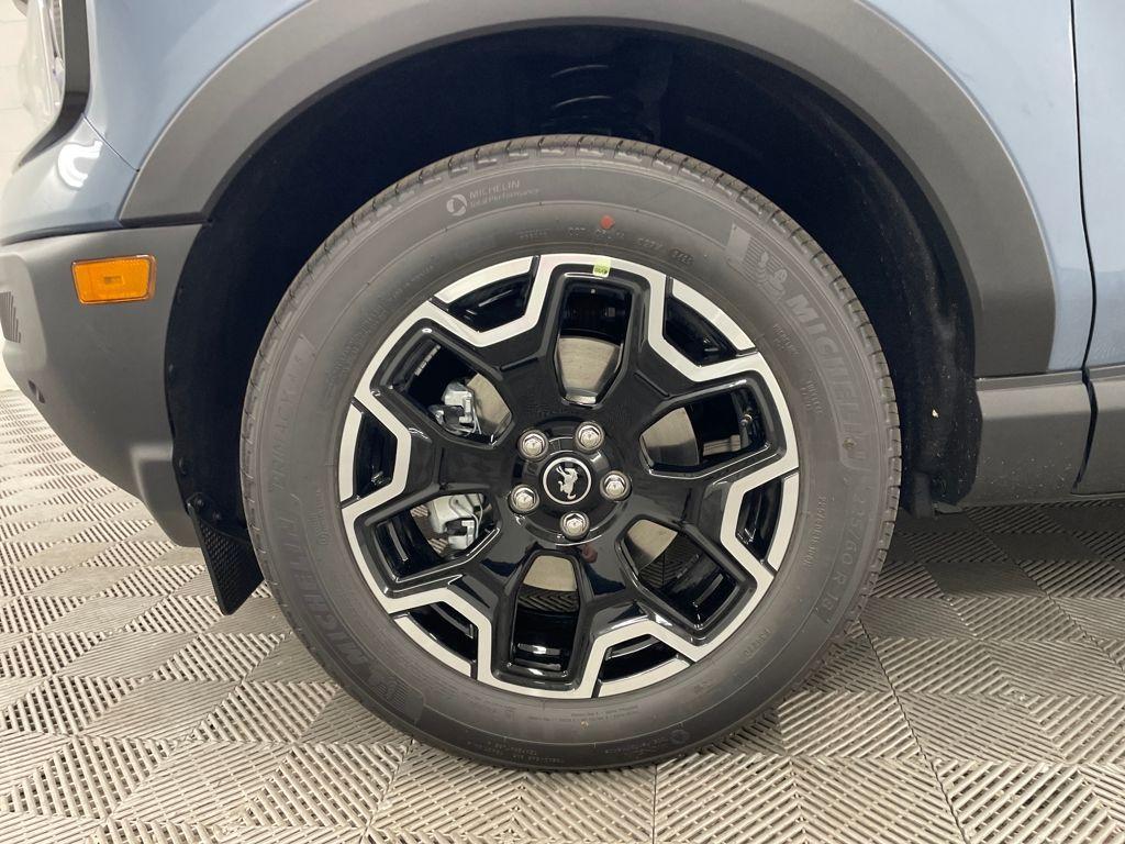 new 2025 Ford Bronco Sport car, priced at $37,955