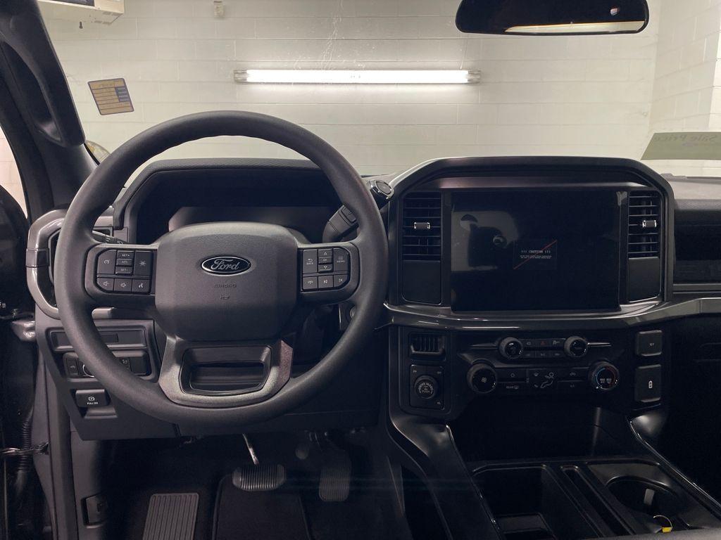 new 2025 Ford F-150 car, priced at $51,634