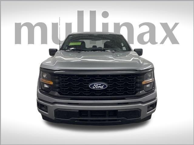 new 2024 Ford F-150 car, priced at $43,577