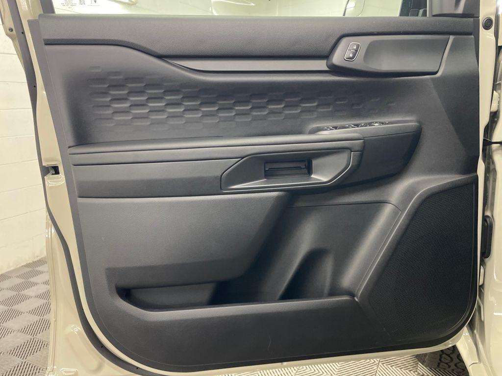 new 2025 Ford Ranger car, priced at $33,178