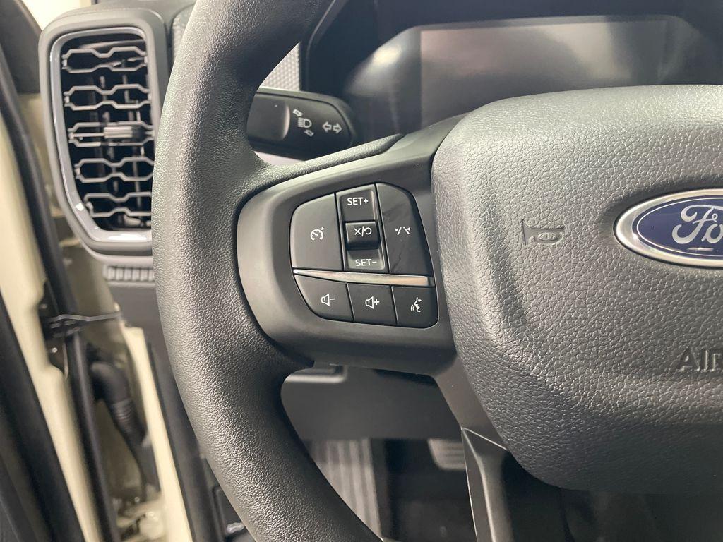 new 2025 Ford Ranger car, priced at $33,178