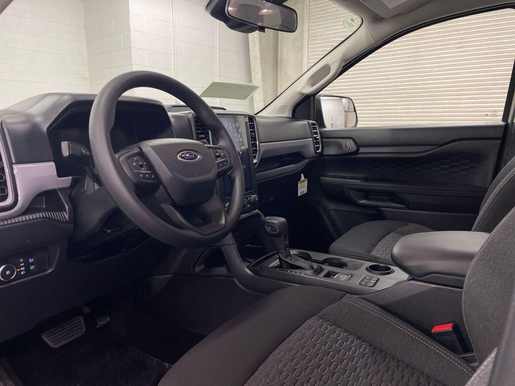 new 2025 Ford Ranger car, priced at $33,178