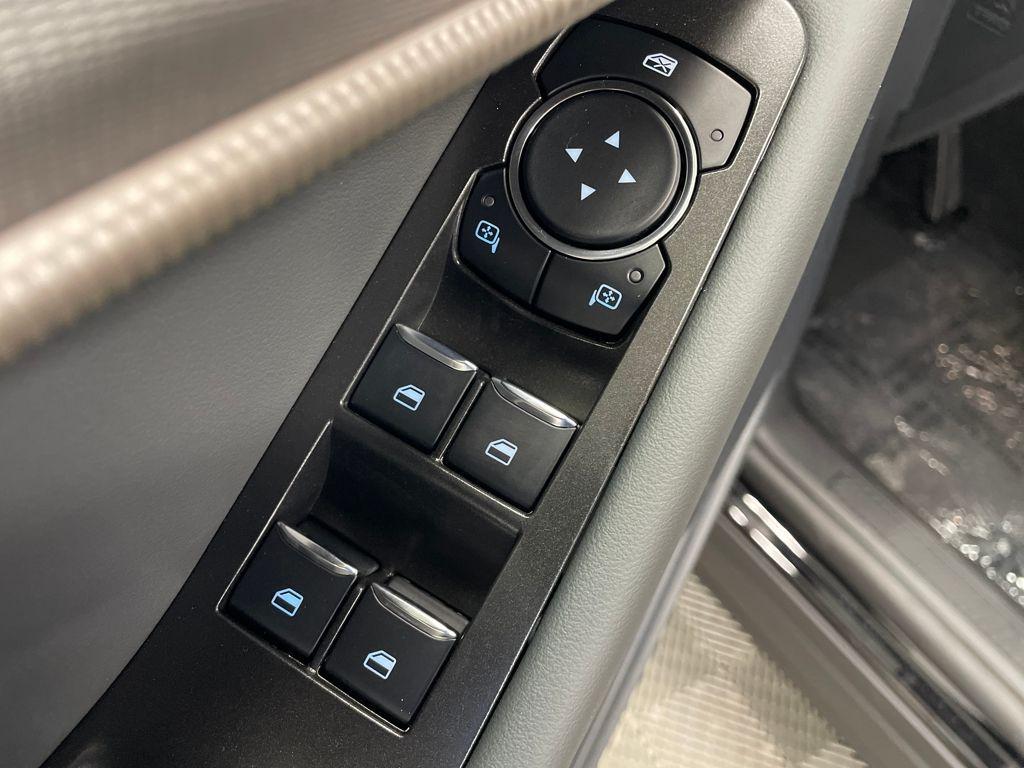 new 2025 Ford Explorer car, priced at $42,677