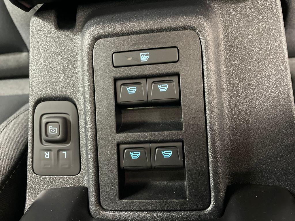 new 2025 Ford Bronco car, priced at $42,461