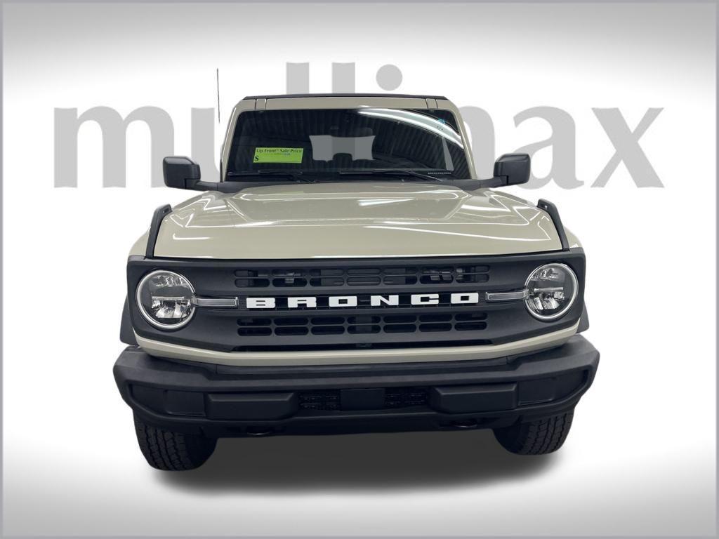 new 2025 Ford Bronco car, priced at $42,461
