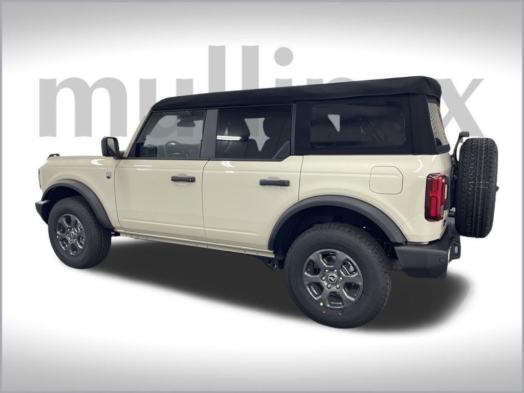 new 2025 Ford Bronco car, priced at $42,461