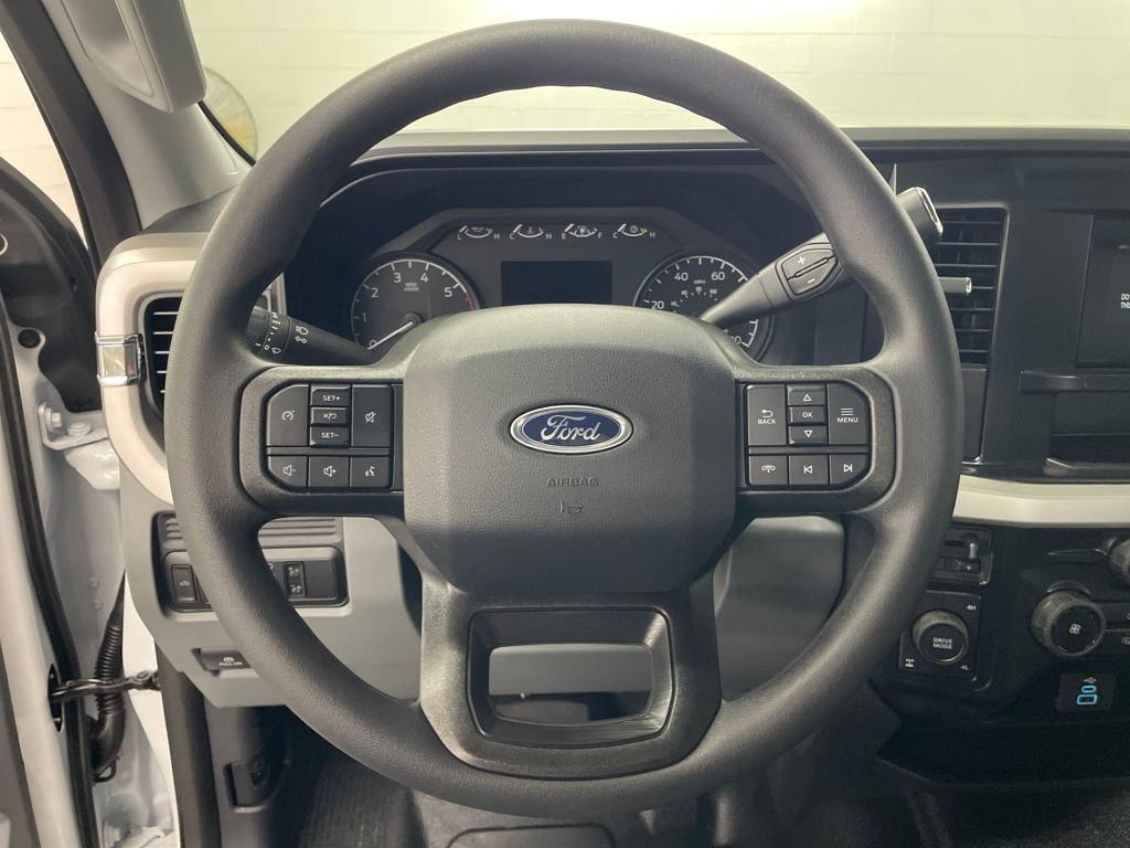 new 2025 Ford F-250 car, priced at $52,674