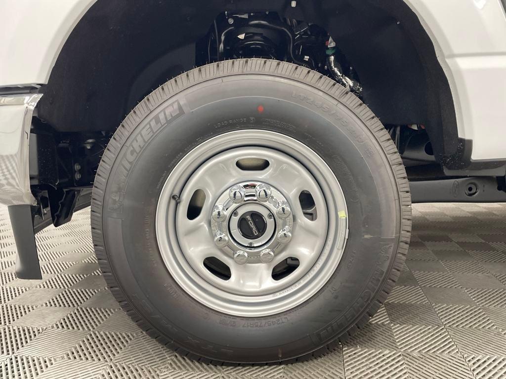 new 2025 Ford F-250 car, priced at $52,674