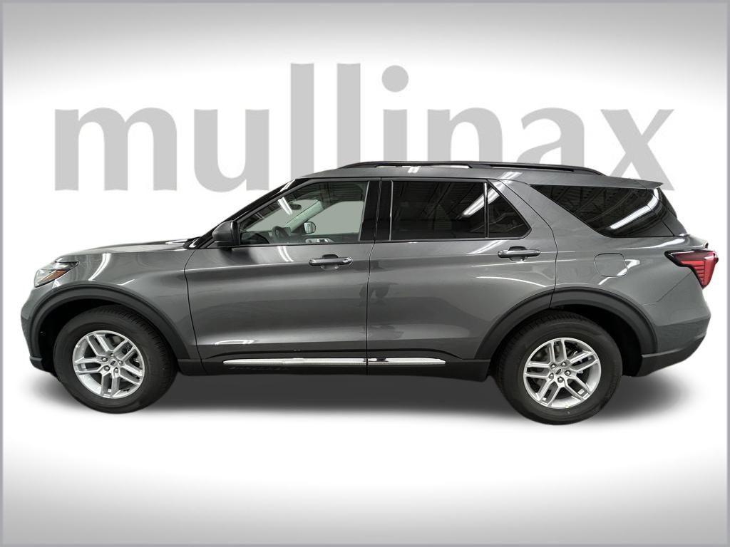 new 2025 Ford Explorer car, priced at $41,603