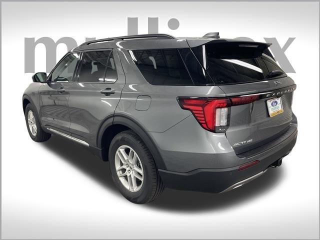 new 2025 Ford Explorer car, priced at $42,136