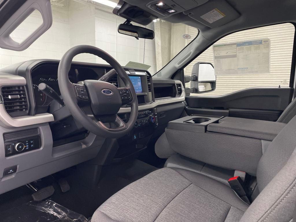 new 2025 Ford F-250 car, priced at $56,326