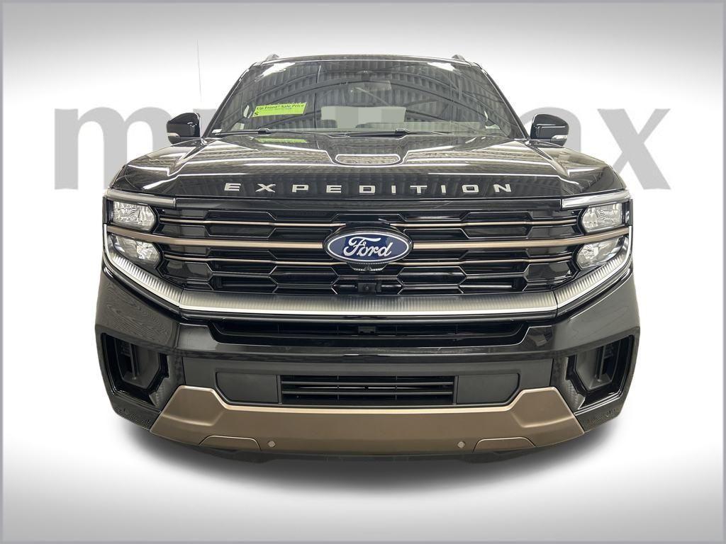 new 2025 Ford Expedition Max car, priced at $86,355