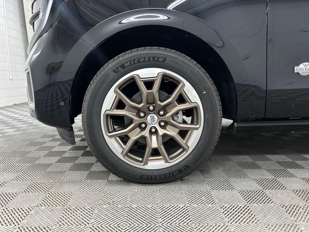 new 2025 Ford Expedition Max car, priced at $86,355