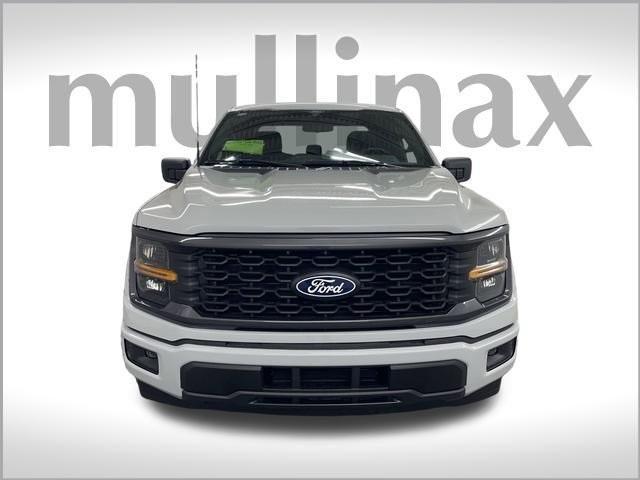 new 2024 Ford F-150 car, priced at $41,424