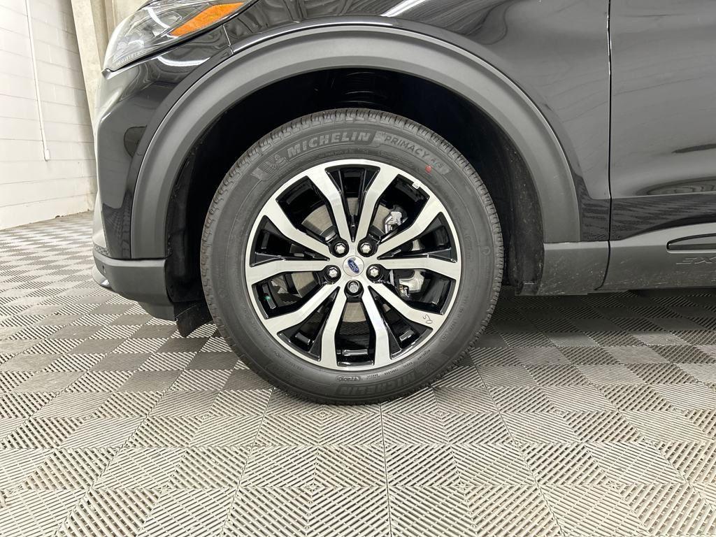 new 2025 Ford Explorer car, priced at $44,535