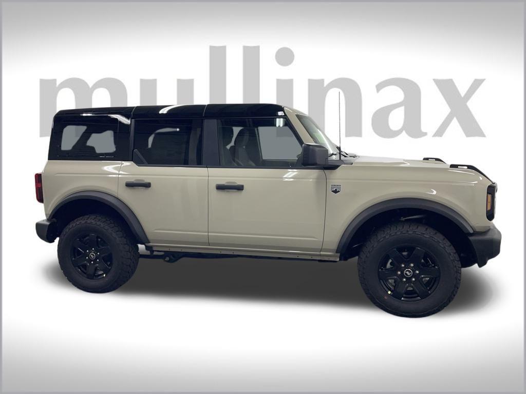 new 2025 Ford Bronco car, priced at $47,741