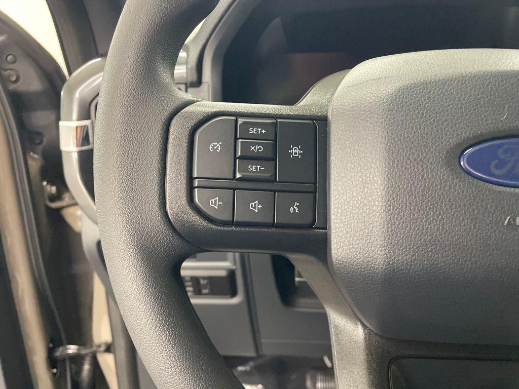 new 2025 Ford F-150 car, priced at $51,812