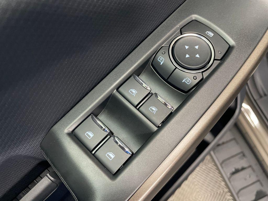 new 2025 Ford F-150 car, priced at $51,812