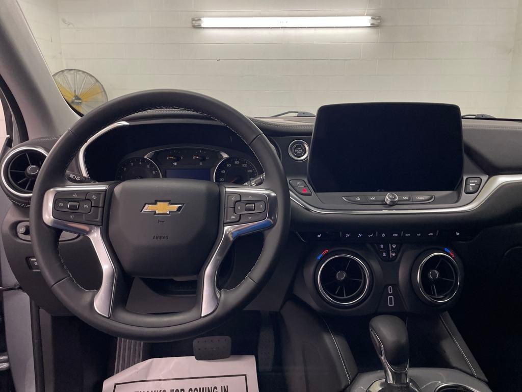 used 2025 Chevrolet Blazer car, priced at $32,990