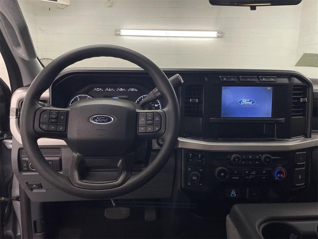 new 2024 Ford F-250 car, priced at $65,975