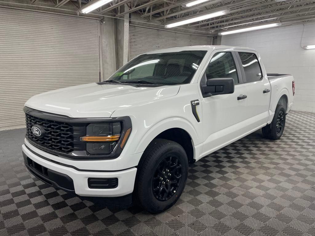 new 2025 Ford F-150 car, priced at $42,652