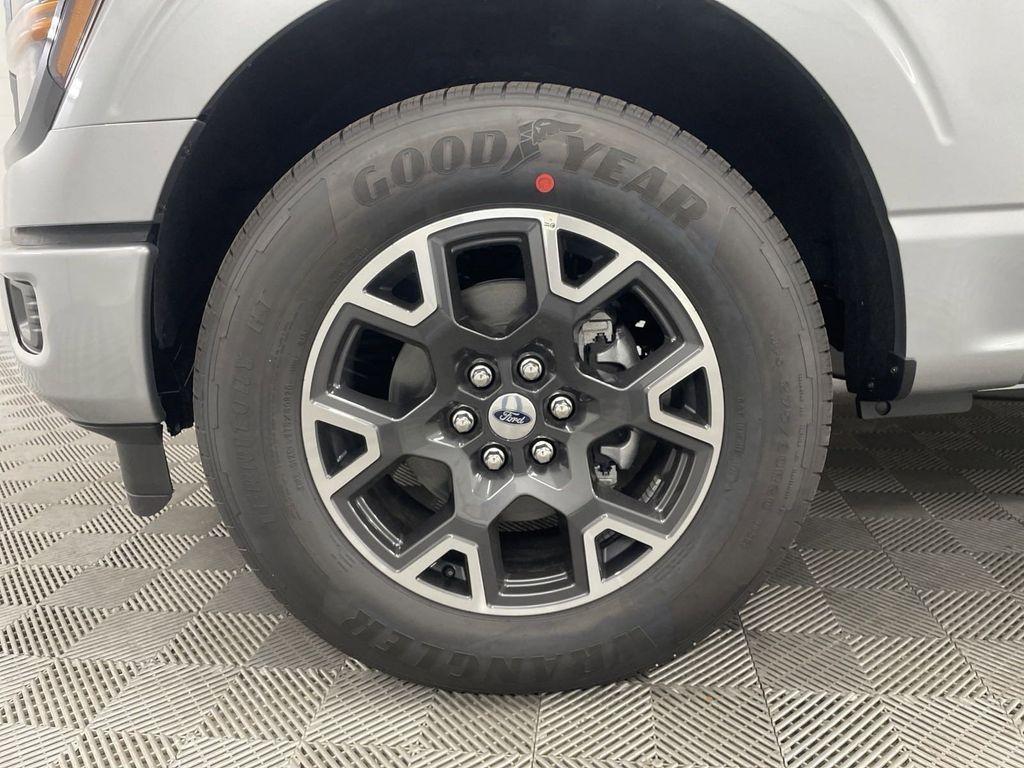 new 2024 Ford F-150 car, priced at $38,141