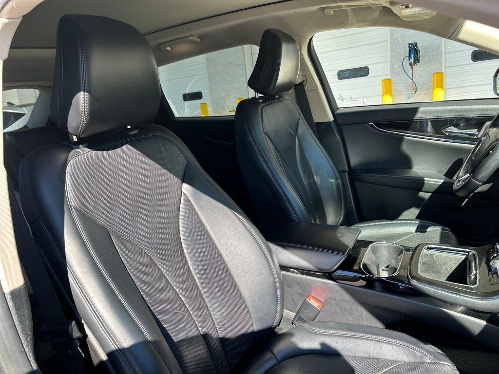 used 2023 Lincoln Nautilus car, priced at $30,990