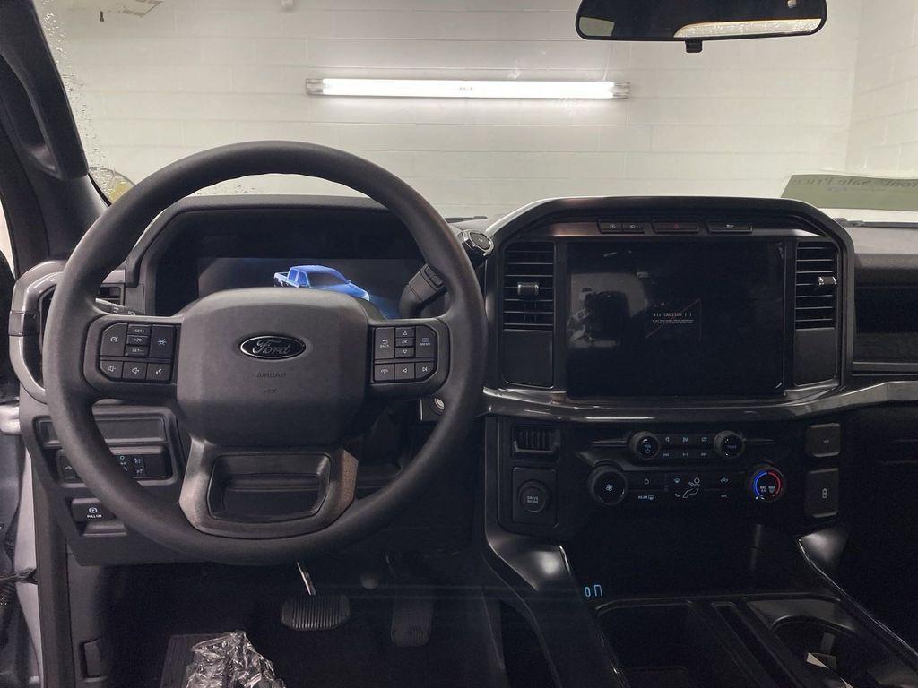 new 2024 Ford F-150 car, priced at $42,653
