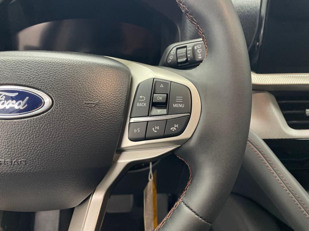 new 2025 Ford Explorer car, priced at $39,015