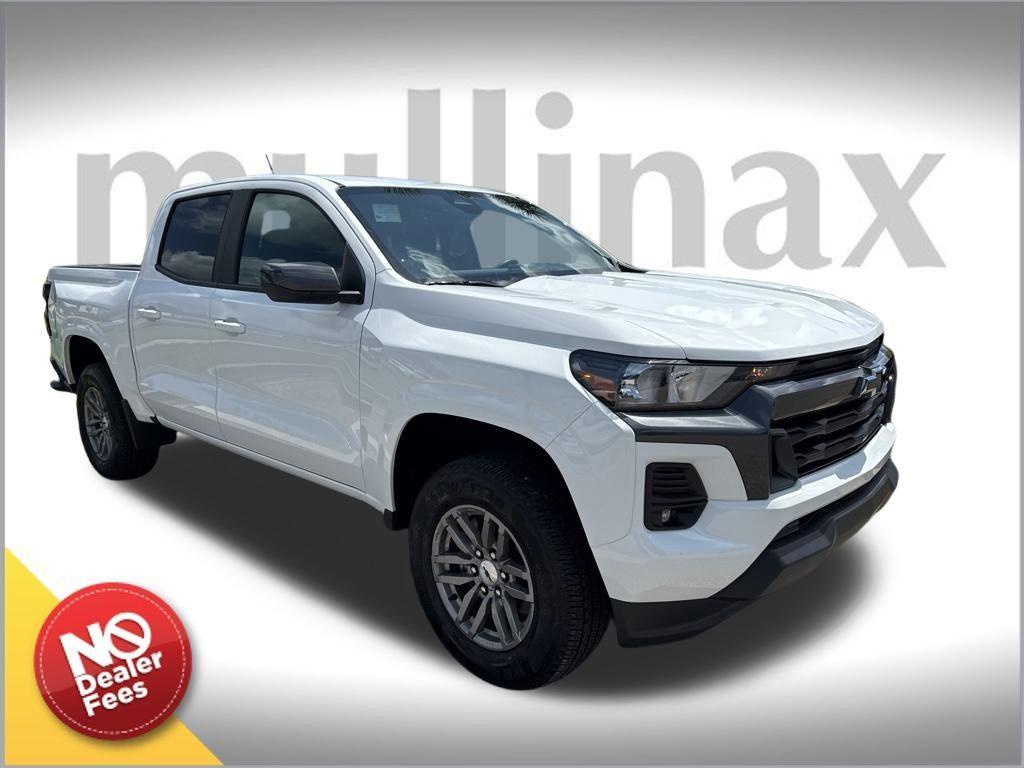 used 2024 Chevrolet Colorado car, priced at $33,400