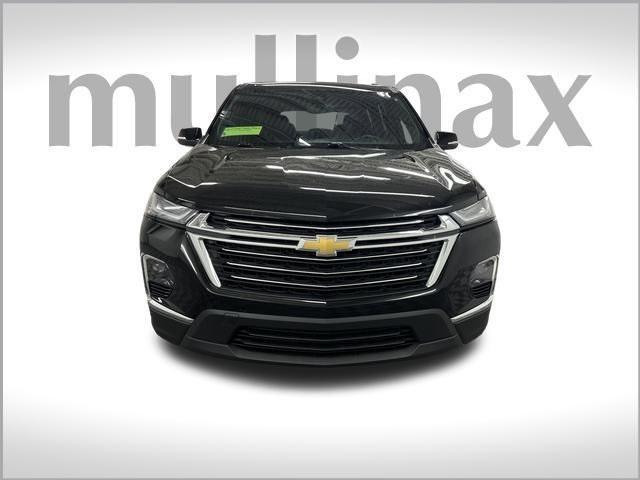 used 2023 Chevrolet Traverse car, priced at $35,290