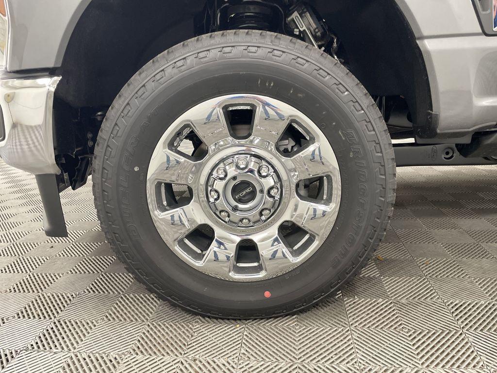 new 2025 Ford F-350 car, priced at $82,013