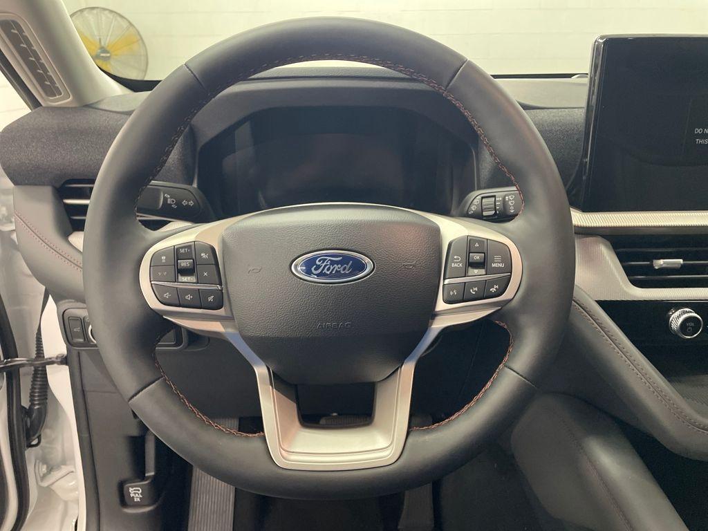 new 2025 Ford Explorer car, priced at $43,424
