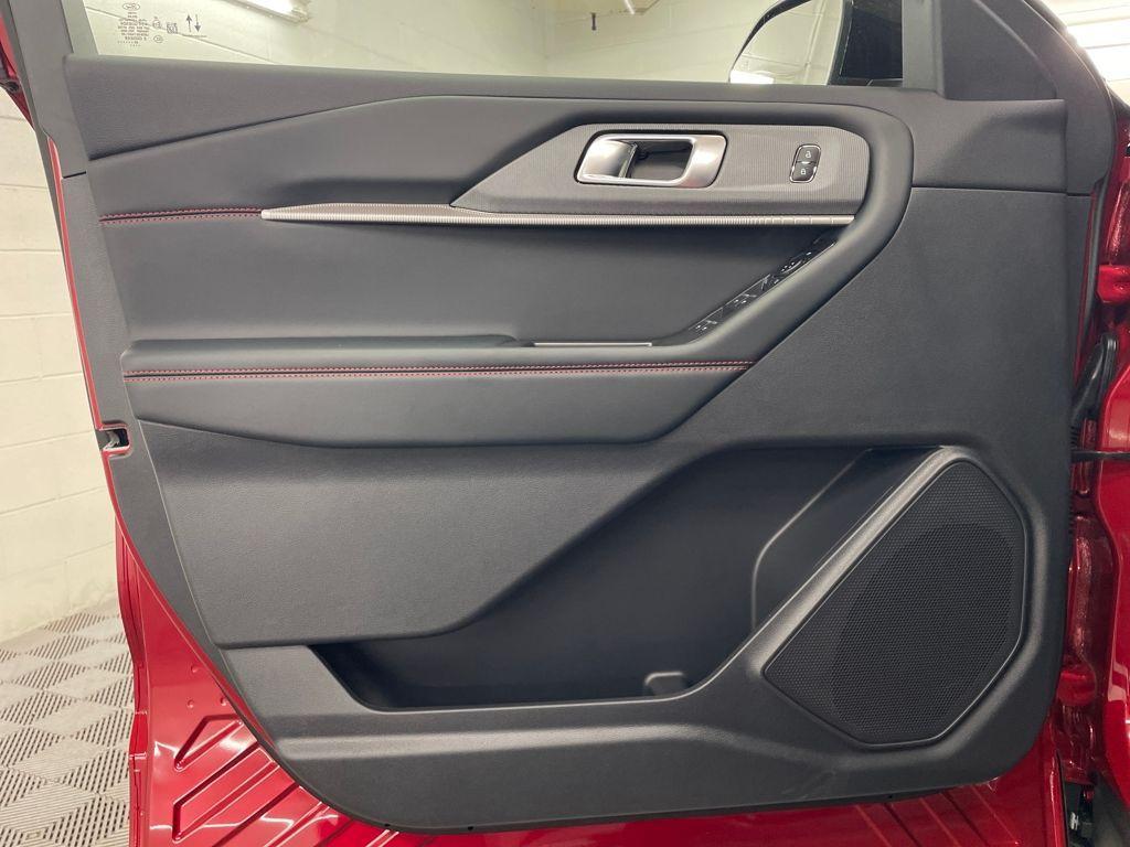 new 2025 Ford Explorer car, priced at $48,799