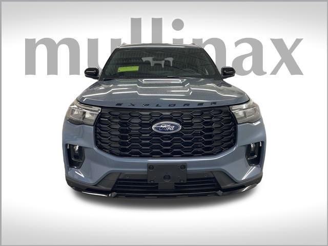 new 2025 Ford Explorer car, priced at $44,012