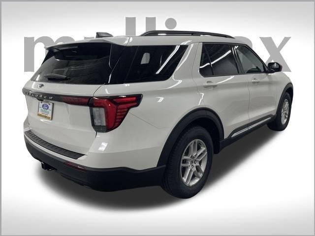 new 2025 Ford Explorer car, priced at $39,725