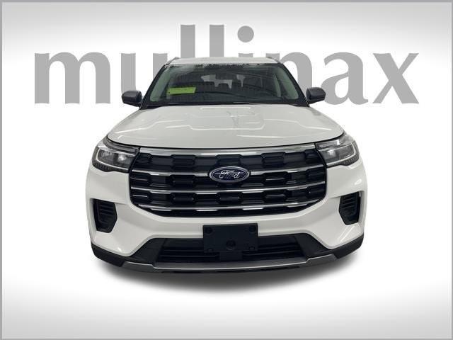 new 2025 Ford Explorer car, priced at $39,725